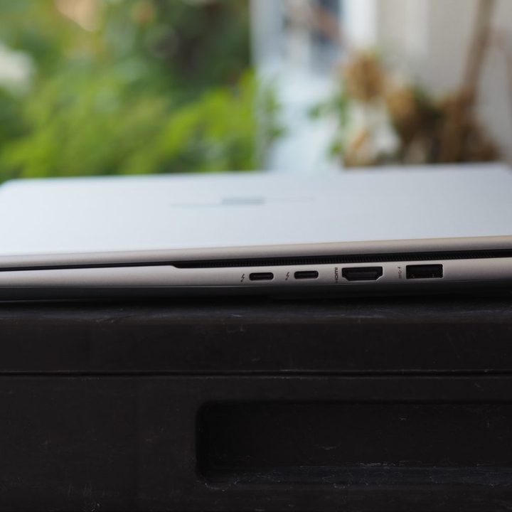 HP Envy 16 right side showing ports.