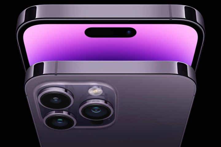 Front and back of the iPhone 14 Pro in Deep Purple.