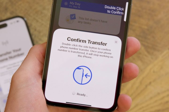 Transferring an eSIM from an old iPhone to an iPhone 14.