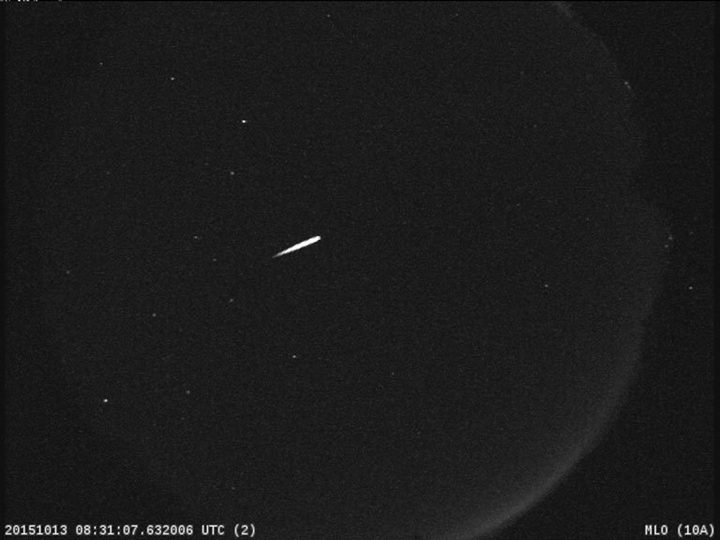 Orionid meteors appear every year when Earth travels through an area of space littered with debris from Halley’s Comet.
