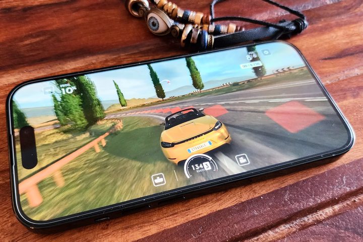 Playing Gear Club Stradale on the iPhone 14 Proc