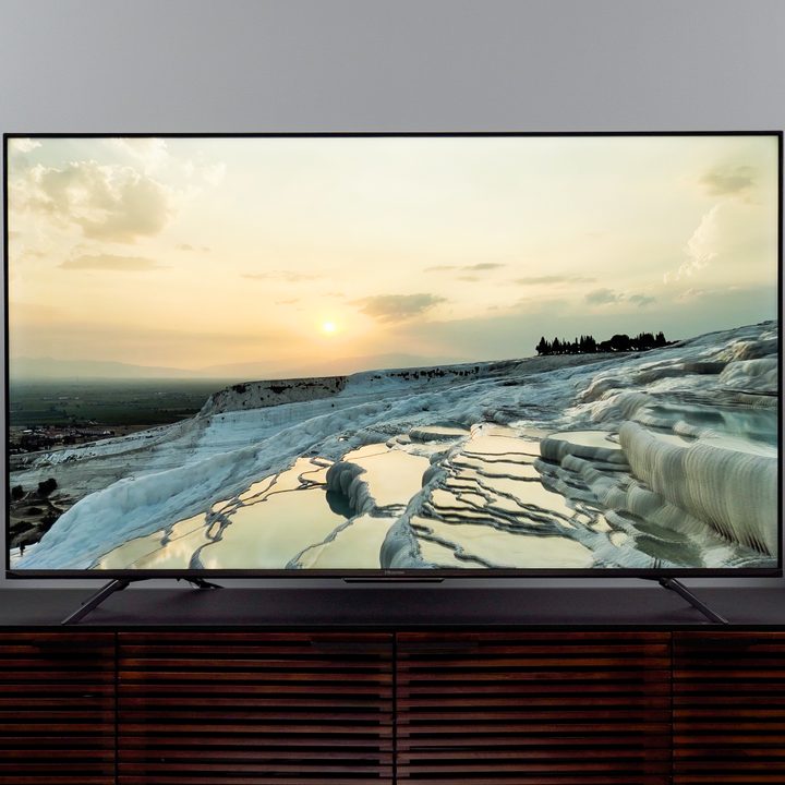 A bright snow scene showing the brightness capabilities of the Hisense U7H TV.