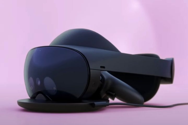 Meta Quest Pro comes with a charging dock.