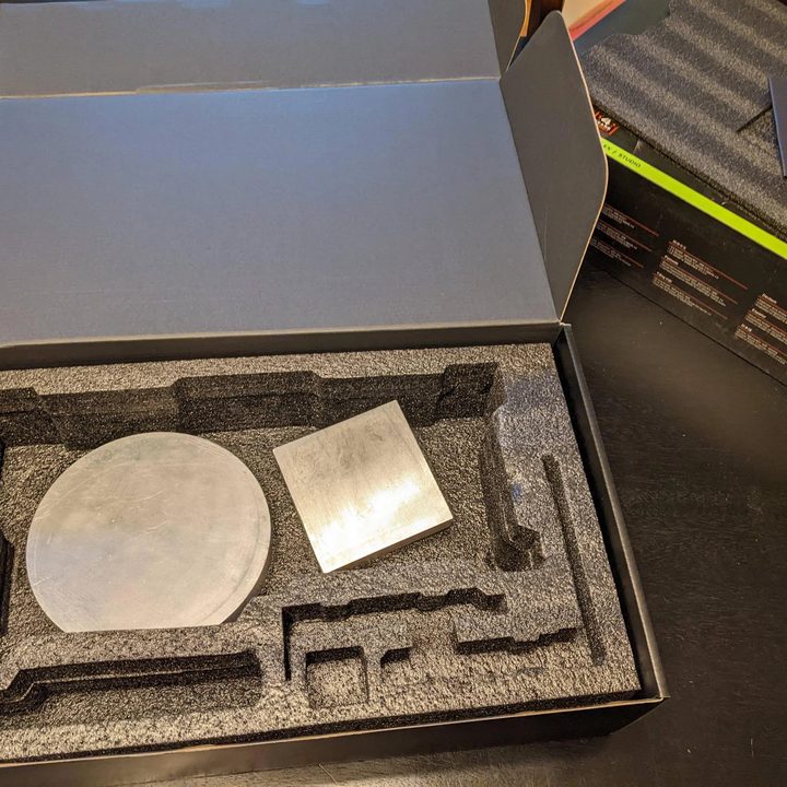 Newegg customer received weights instead of RTX 4090
