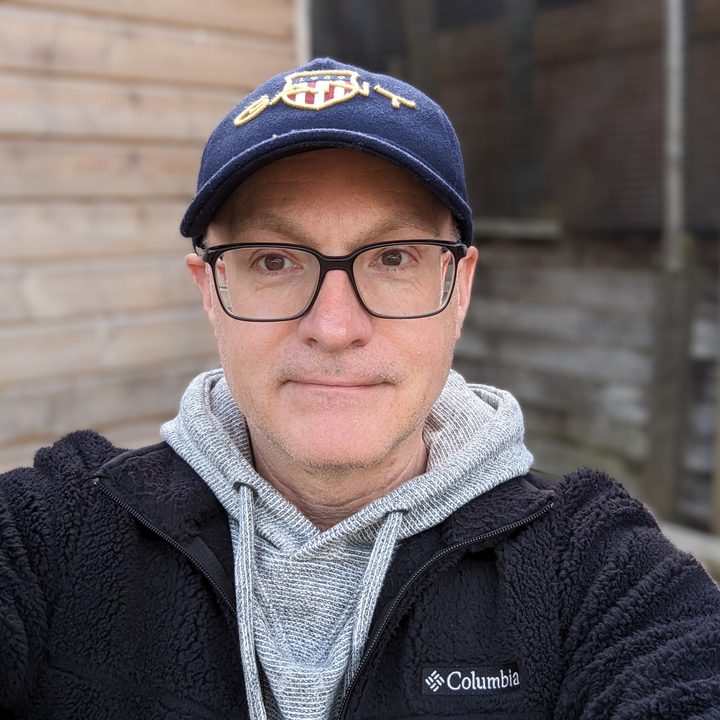 Portrait selfie photo taken with the Pixel 7.