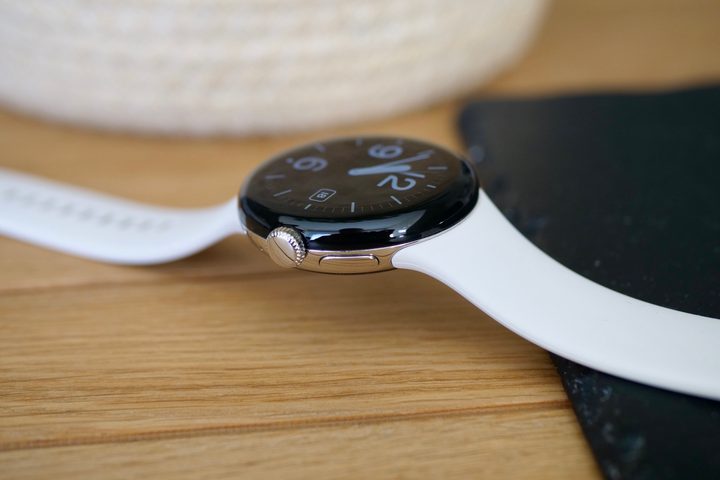 The Google Pixel Watch's crown and side button.