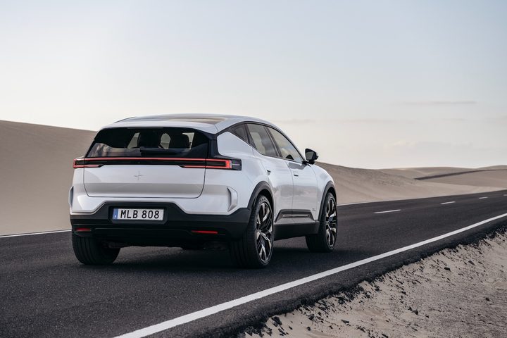 Rear three quarter view of the Polestar 3.