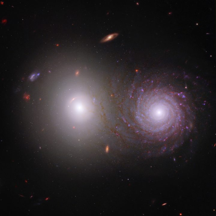 Galaxy pair VV 191 imaged by Hubble and Webb.