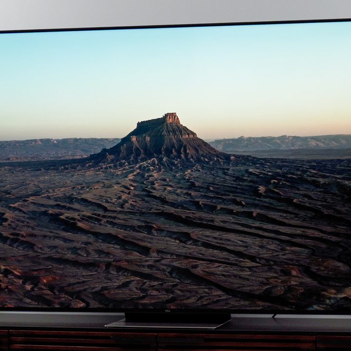 A desert landscape at dusk on a TCL 6-Series (R655) TV.