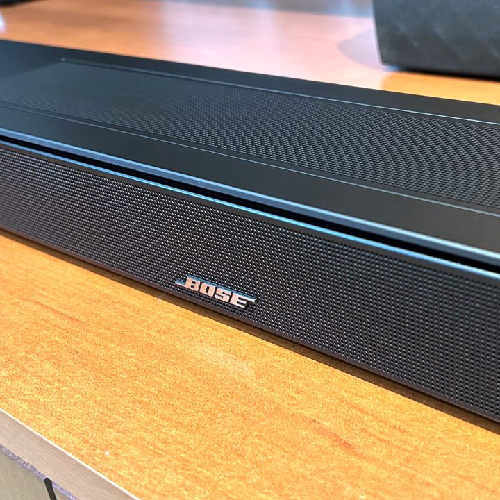 Apple HomePods vs. Bose Smart Soundbar 600: can a pair replace a