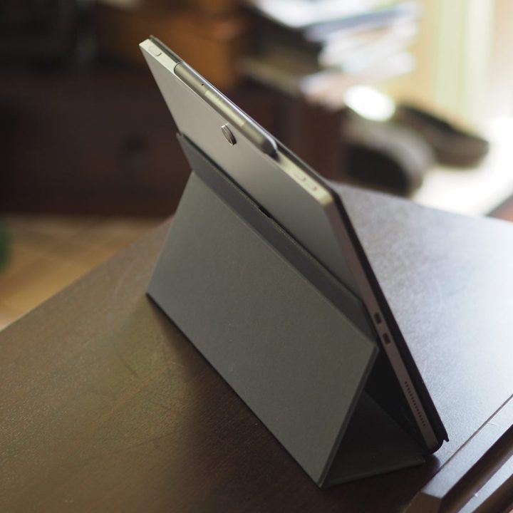 Dell XPS 13 2-in-1 rear view showing folio and camera.