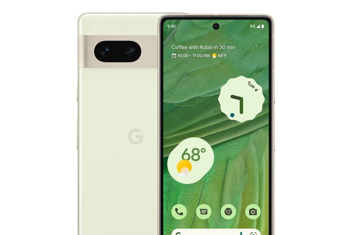 The front and back of the Google Pixel 7 in Lemongrass.