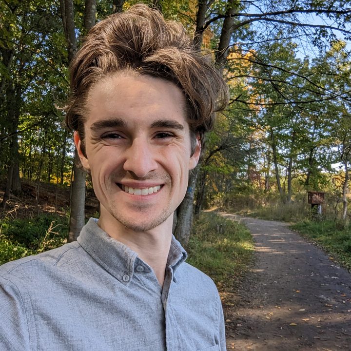 Selfie of Joe Maring, taken with the Pixel 7 Pro.