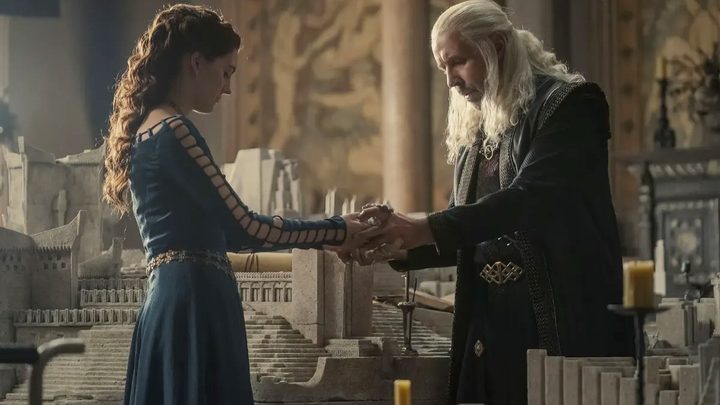 Alicent meets the king in House of the Dragon.