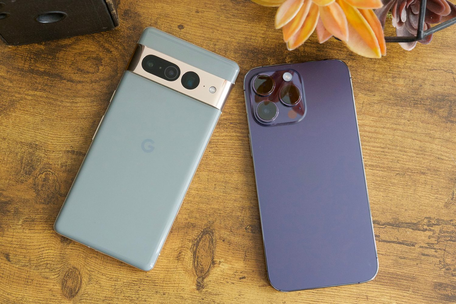 iPhone - Google pixel & iphone セット Google Pixel 7 Pro vs. Apple iPhone 14 Pro: Which pro phone is