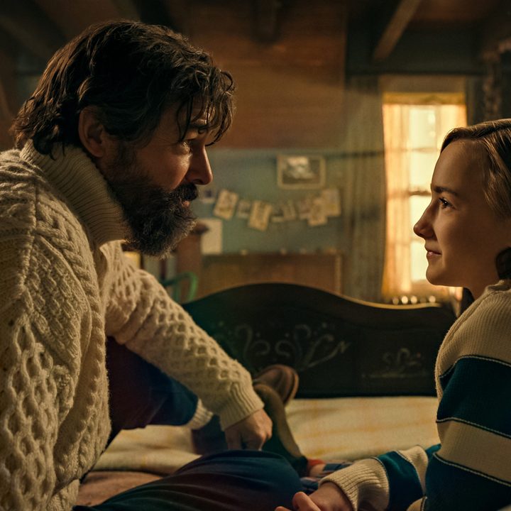 Kyle Chandler sits down and talks with Marlow Barkley in a scene from Slumberland.