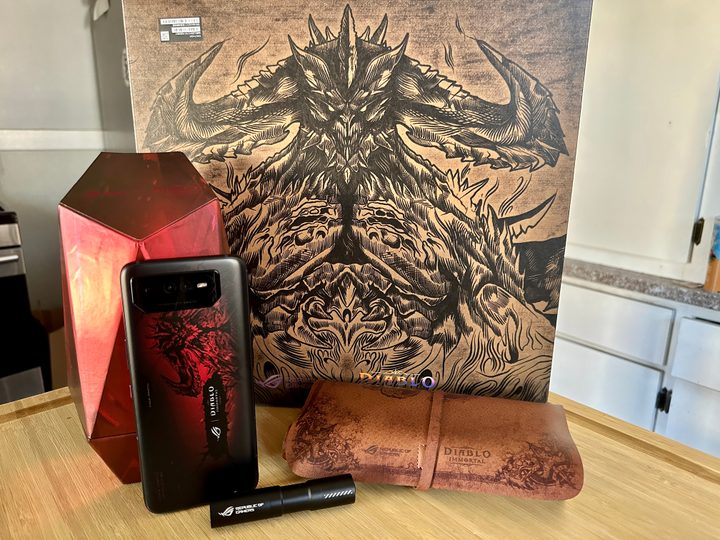 ASUS ROG Phone 6 Diablo Edition
