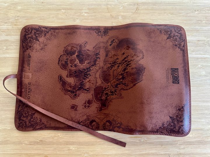 ASUS ROG Phone 6 Diablo Edition Map of Sanctuary leather cover