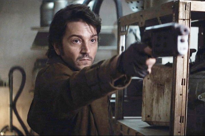Cassian aims his gun in Andor.