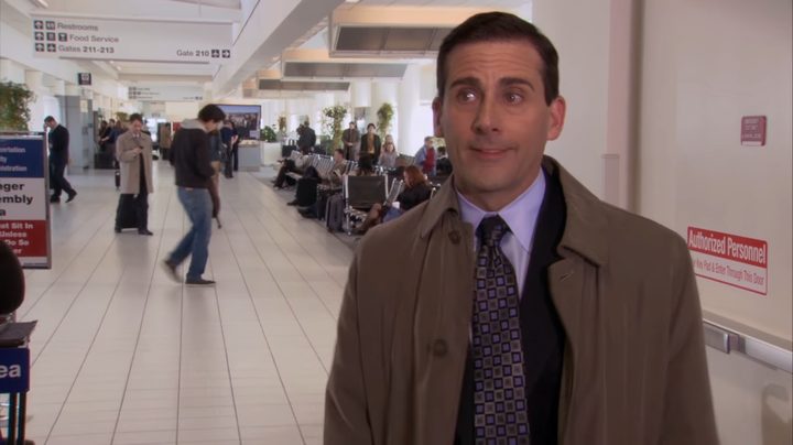 the-office-michael-at-the-airport