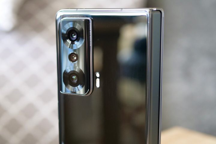 The Honor Magic Vs's camera module.