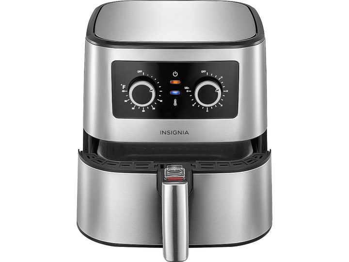Insignia 5-Quart Analog Air Fryer against a white background.