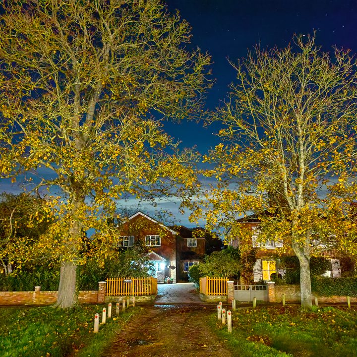 Night mode photo taken with the Huawei Mate 50 Pro.