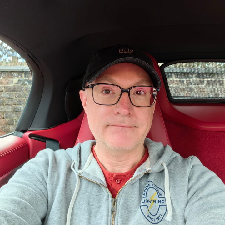 Selfie taken with the Huawei Mate 50 Pro.