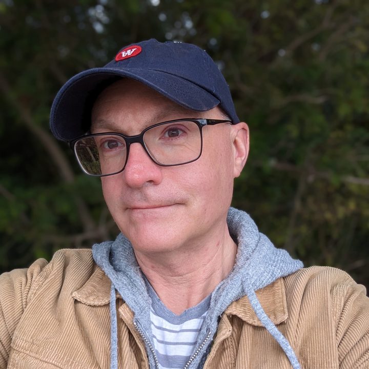 Selfie taken with the Pixel 7 Pro.
