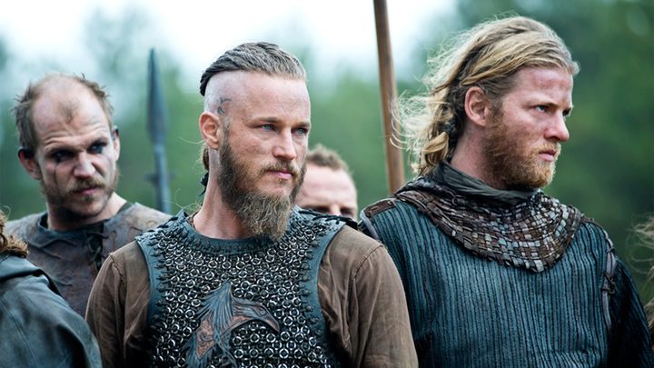 Ragnar with a Viking army in Vikings.
