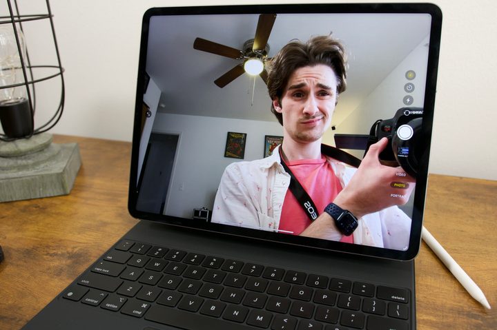 Joe Maring using the front-facing camera on the iPad Pro (2022).