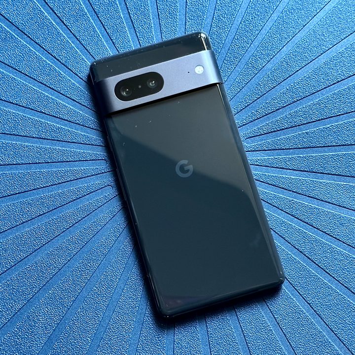 Back of an obsidian black Google Pixel 7.