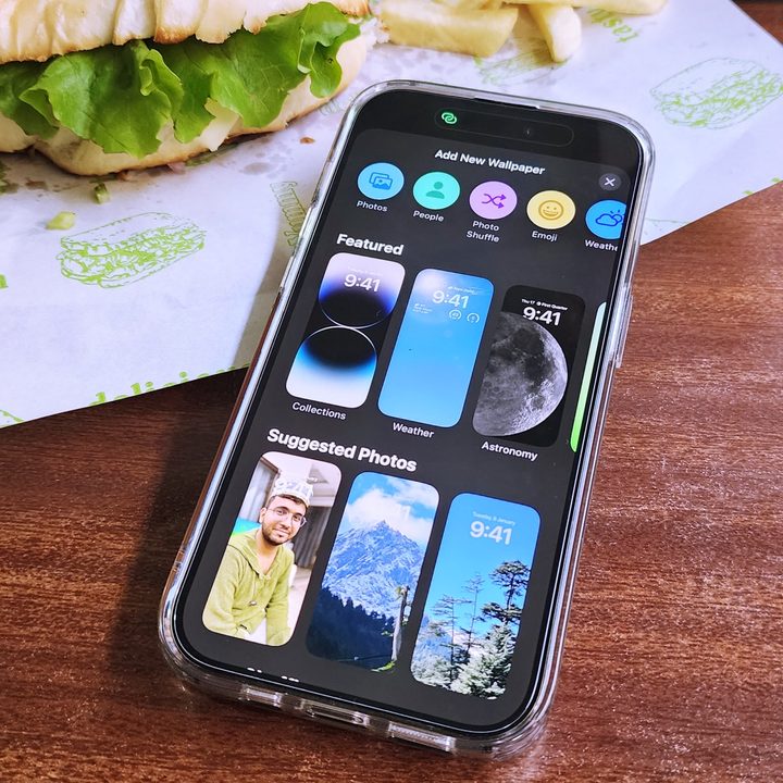 Lock screen customization for iOS 16.