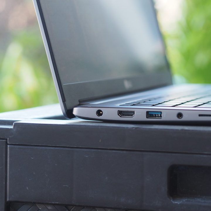 LG UltraPC 17 side view showing ports and lid.