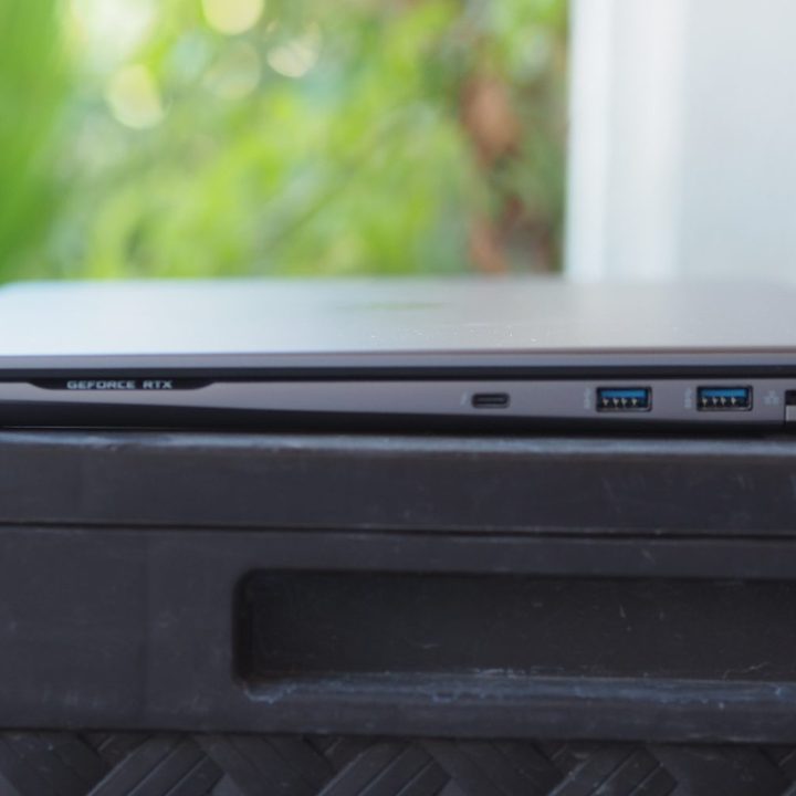 lg ultrapc 17 review right side