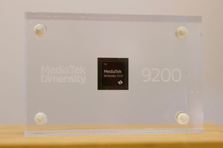 The Mediatek Dimensity 9200 in a display case.