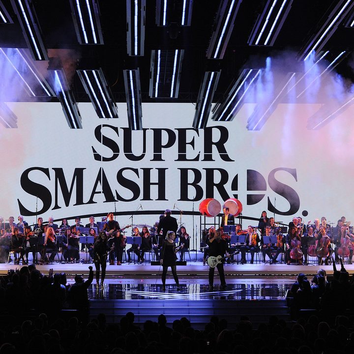 An orchestra plays the music of Super Smash Bros Ultimate live at The Game Awards.