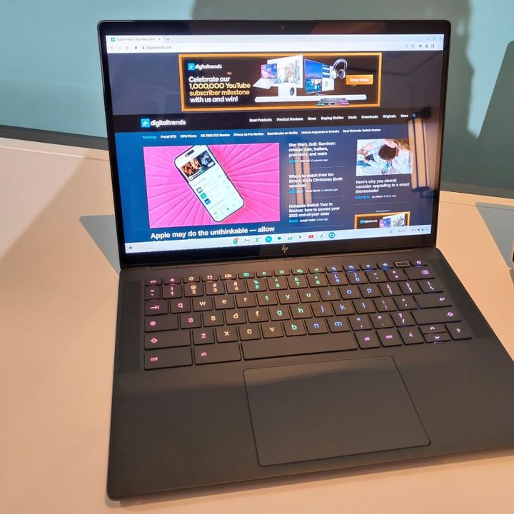 The HP Dragonfly Pro Chromebook with the Digital Trends main page loaded.