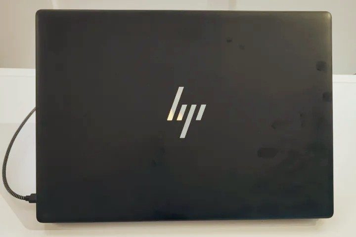 The back lid of the HP Dragonfly Pro.