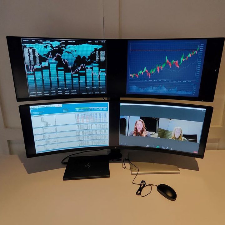 Two HP E45c G5 models stacked in a four-screen set up for a professional use case.