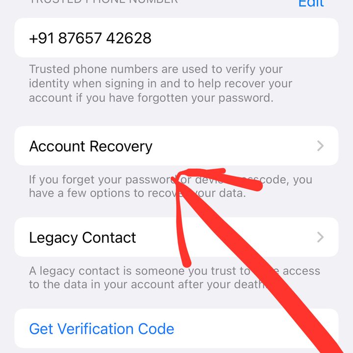 Account Recovery setting on the iPhone 14 Pro.