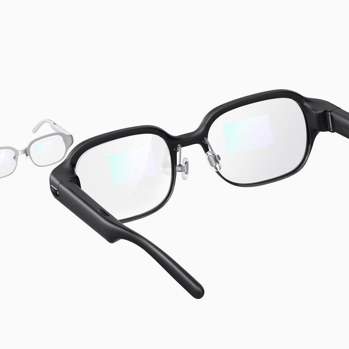 Oppo Air Glass 2 spectacles.