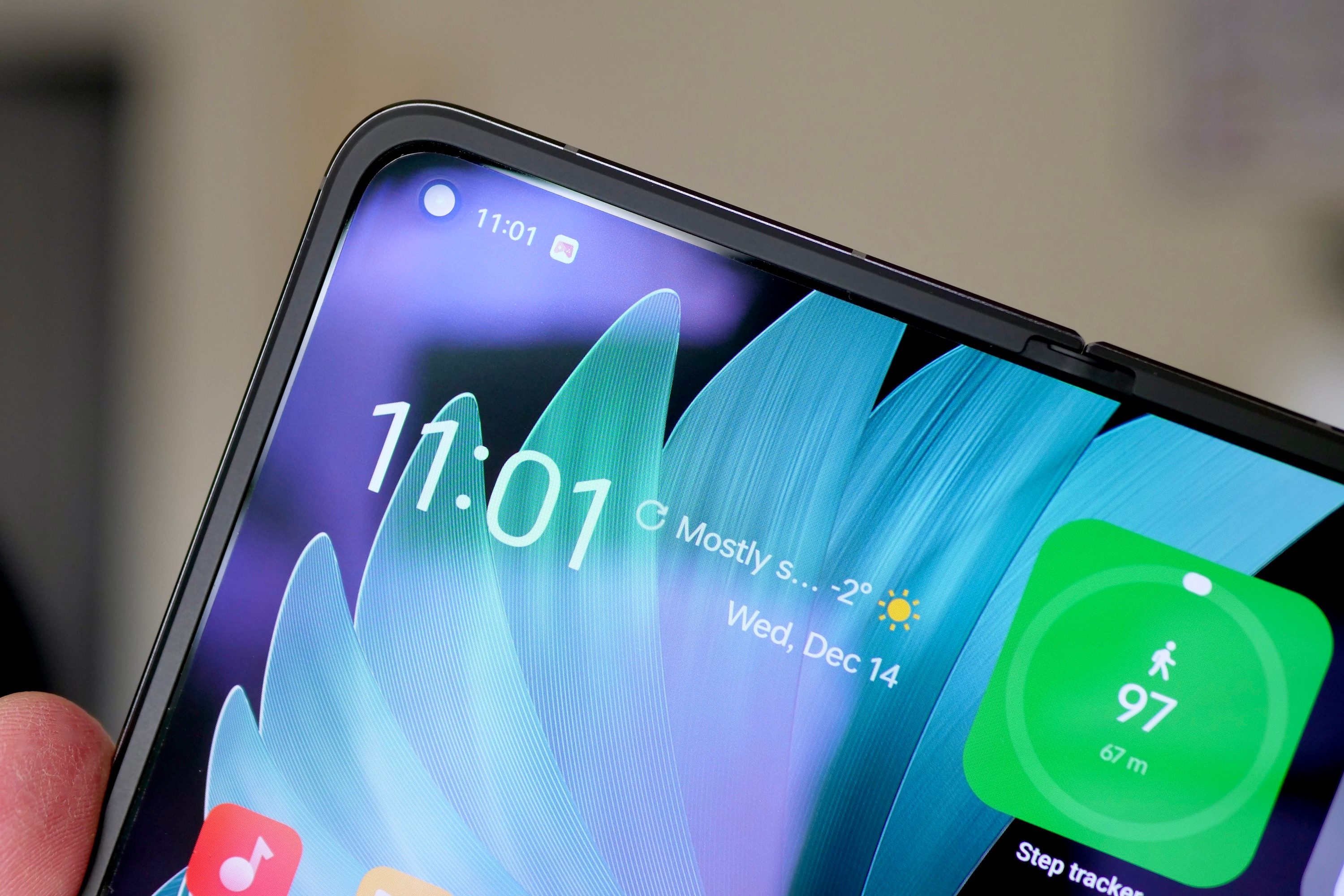 The Oppo Find N2's screen bezel and front camera.