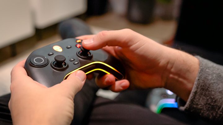 Scroll wheels on the Concept Nyx controller.
