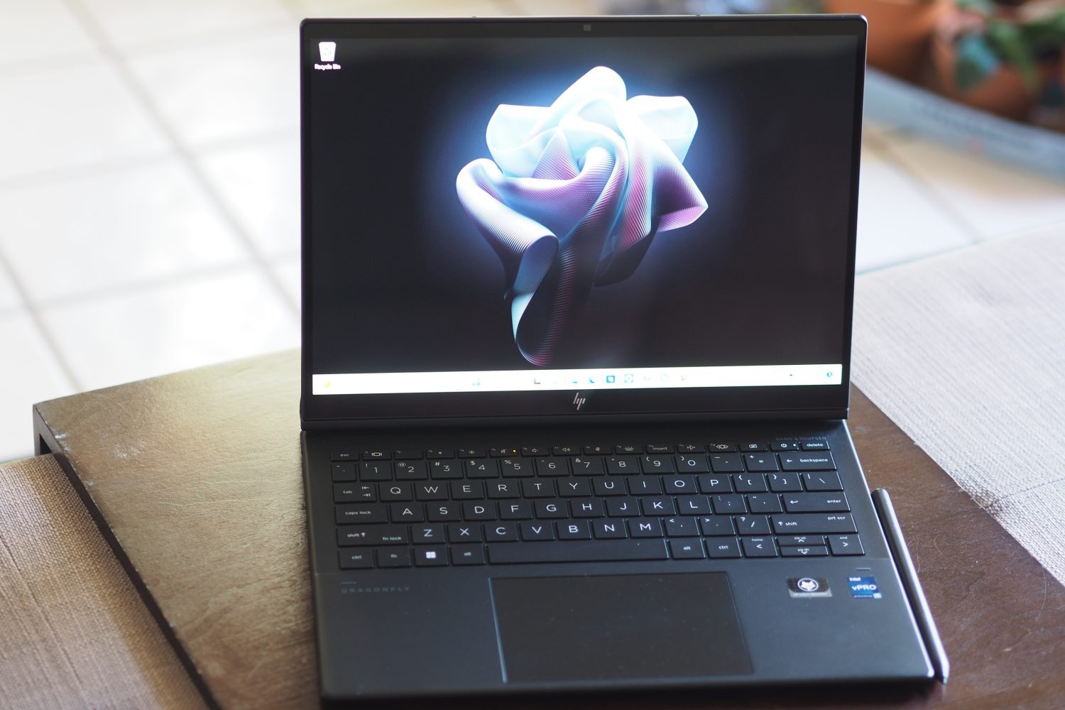 HP Dragonfly Folio G3 review: still innovating - Digital Trends