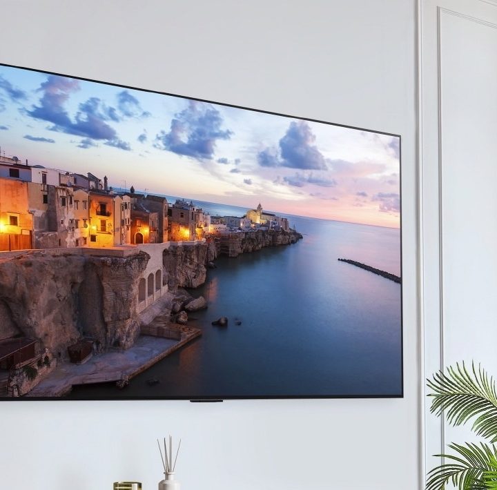 LG G3 OLED evo 4K TV seen wall-mounted.
