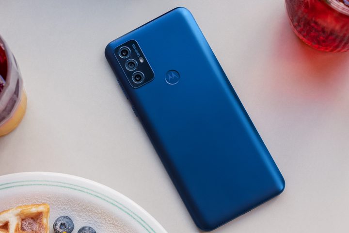 Rear profile of the Motorola Moto G Play 2023