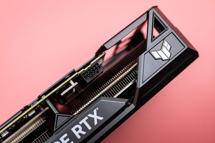 Asus Tuf Gaming badge on the RTX 4070 Ti.