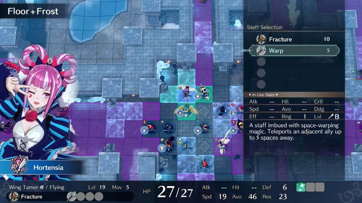 Selecting a warp staff in battle.