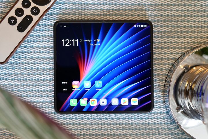 The Oppo Find N2's open screen.